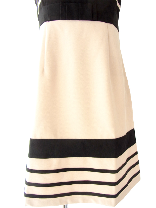 MODCLOTH クリーム X ブラック フロントリボン 大人のドレスワンピース MOD2