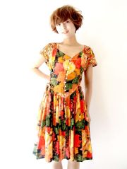 【VINTAGE】 ヨーロッパ直輸入❗️高級ヴィンテージニット レトロ 古着女子 ヨーロッパ古着旧西ドイツ製ヴィンテージ黒マント | 大阪・阿部