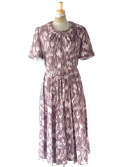 ヨーロッパ古着 ロンドン買い付け 70年代製 ブラウン X ホワイト リーフ柄 共布ベルト付き プリーツ ワンピース 21OM508