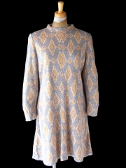 ヨーロッパ古着 60年代フランス製 グレー X イエロー・オレンジ トライバルダイヤ柄 ヴィテンージ ワンピース 25FC118