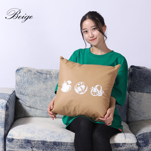 コラボ‼️クッションタグ　　心さん CrazyRaccoon CR GIGO限定 だるまいずごっど ビッグクッション - メルカリ