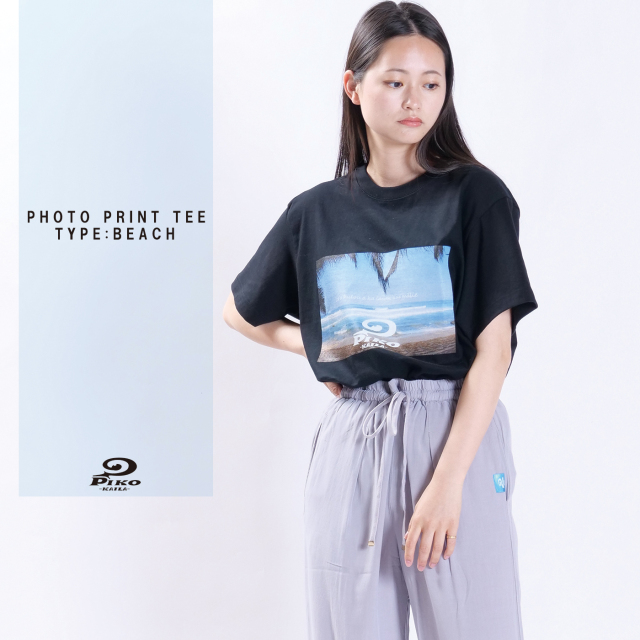 PIKO KAILA フォトプリントTEE TYPE BEACH