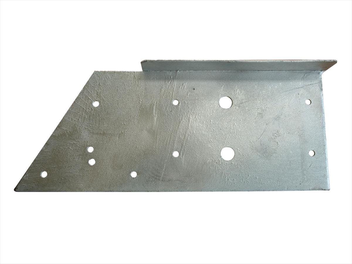 ステップ付きテールライトステイ(右)