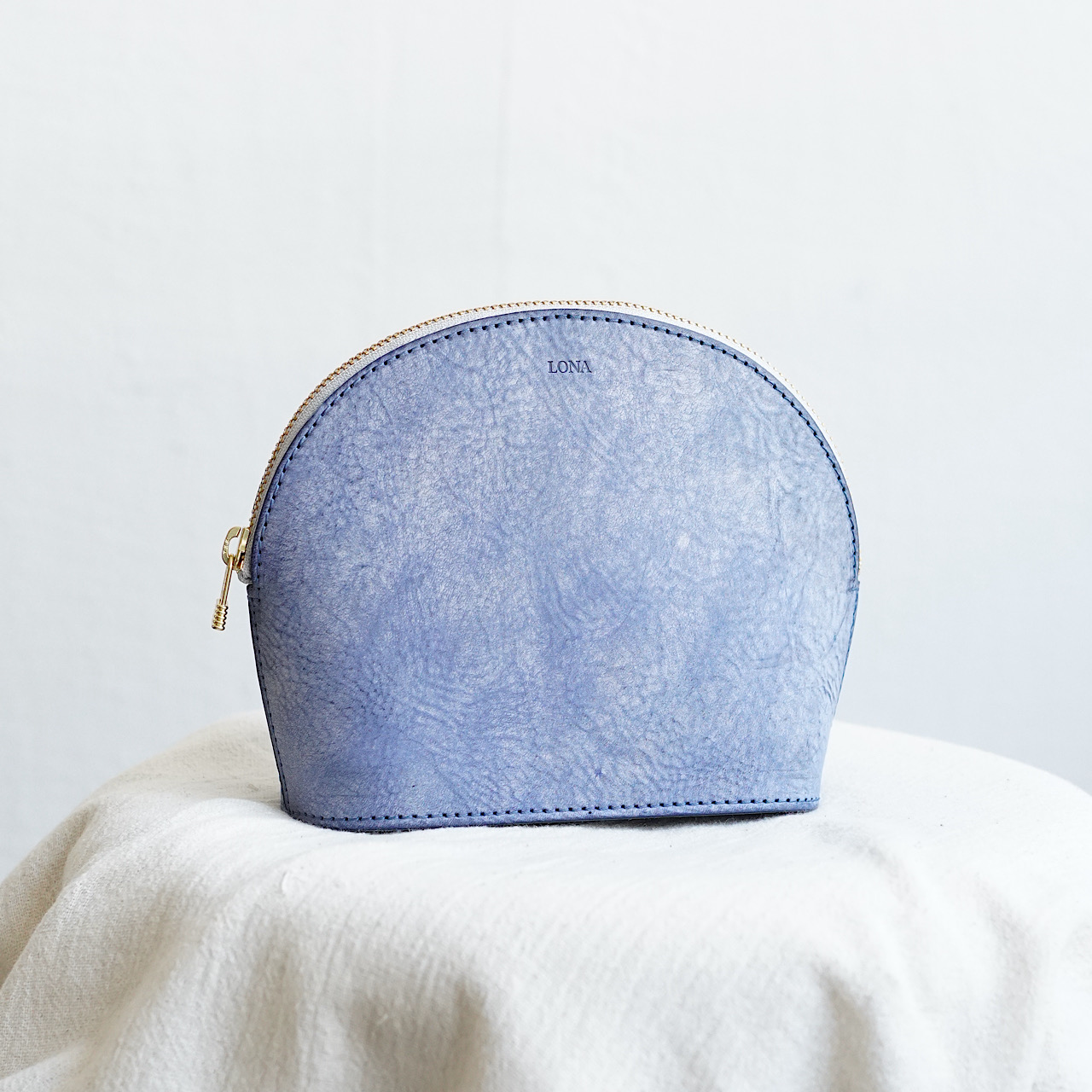 shell pouch -middle- Alaska Blue【納期2026年11月以降】