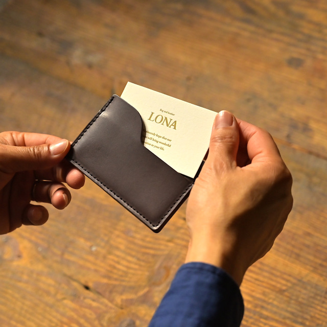 Symmetry card case