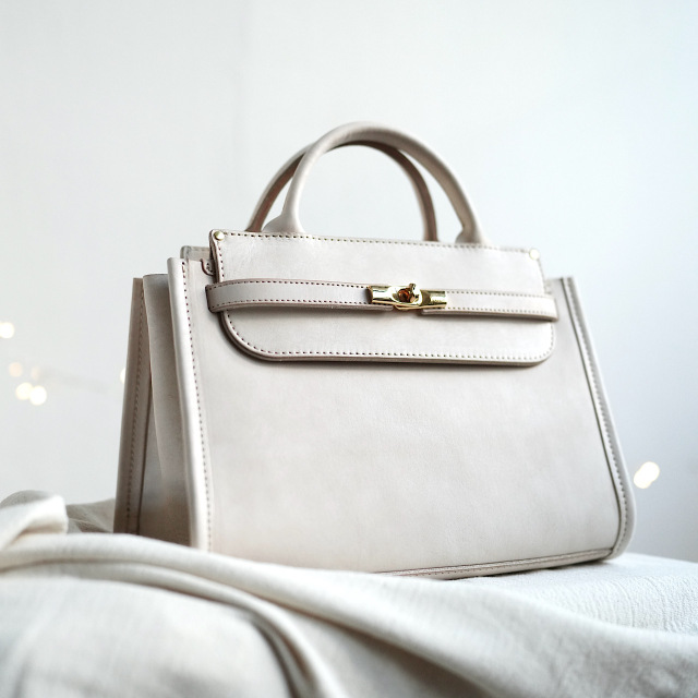 HAND BAG レザープロダクト LONA