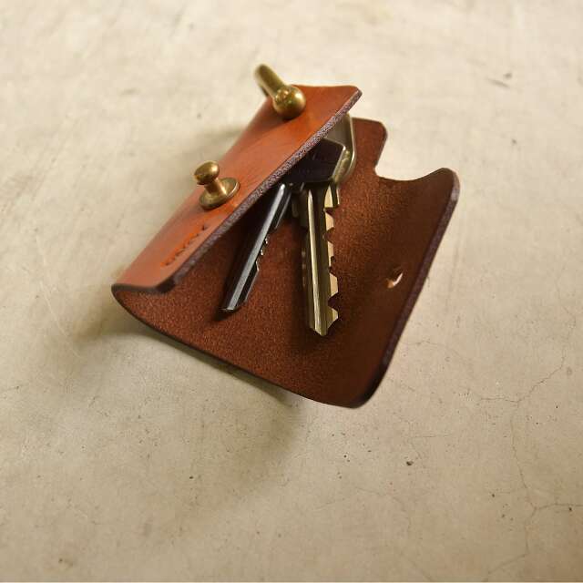 MINIMUM key case