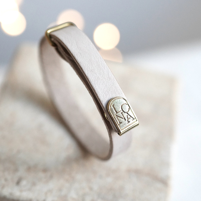 Lunette bracelet (ロック付き仕様）Alaska ivory