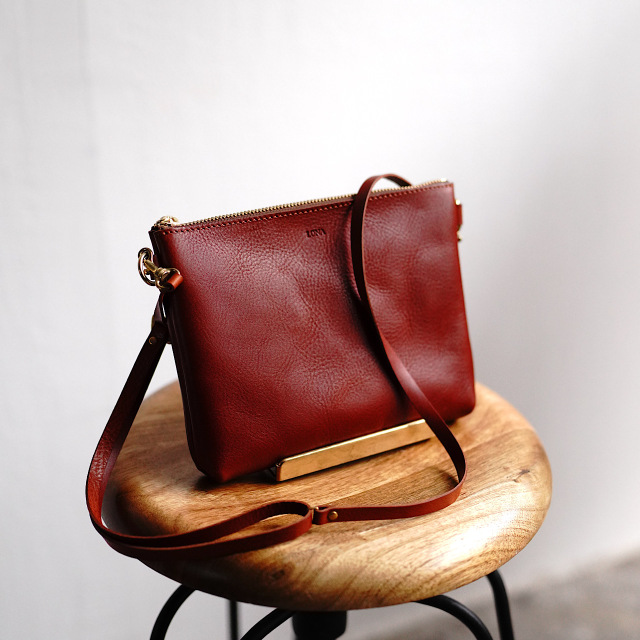 Sleek sacoche -middle- terracotta brown