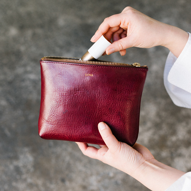 Sleek pouch