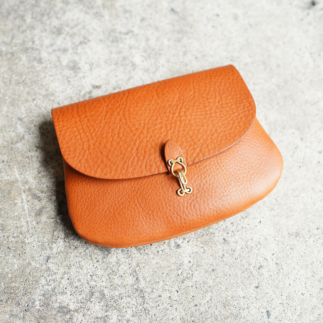 LONA NOUVEAU pouch ブリティッシュグリーン　Mサイズ LONA NOUVEAU pouch ブリティッシュグリーン Mサイズ