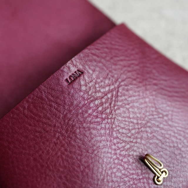 NOUVEAU pouch
