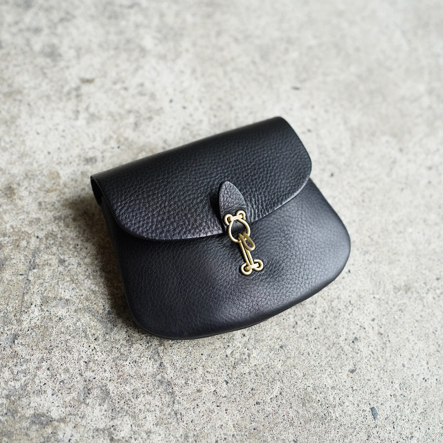 NOUVEAU pouch