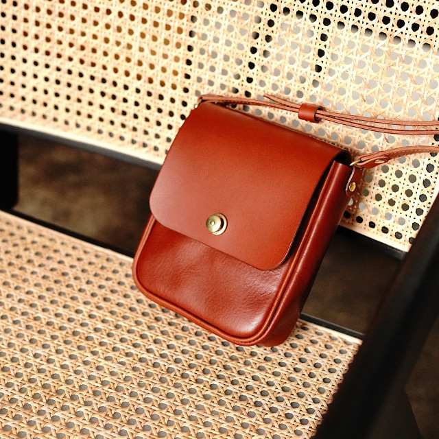 Buddy shoulder terracotta brown