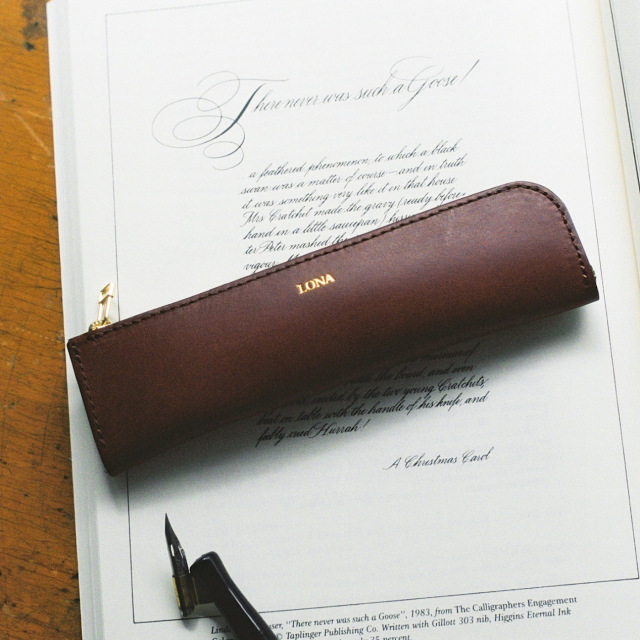 L-shaped pen case -S