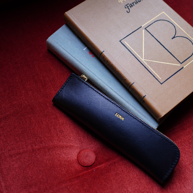 L-shaped pen case -S