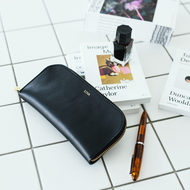 Round pen case