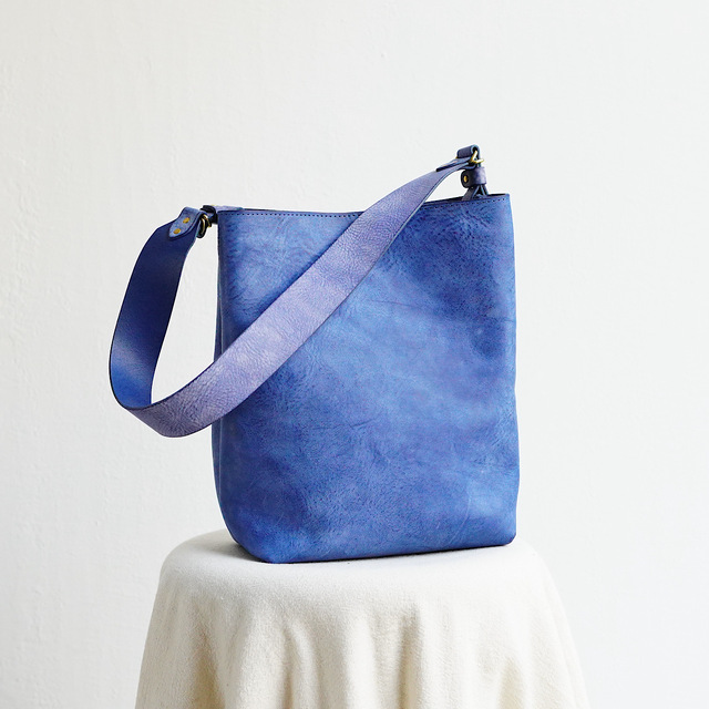 TOTE BAG レザープロダクト LONA