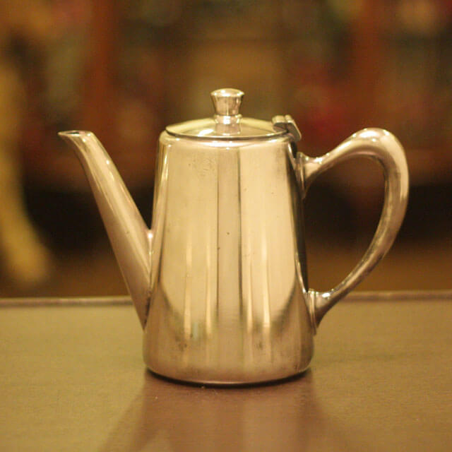 【中古】Air France(エールフランス) Christofle(クリストフル)製コーヒーポット  ch-88【アンティーク】【フランス製】【シルバープレート】