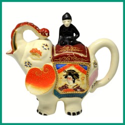 【中古】来歴不明・逆輸入／日本製 象のコレクタブルティーポット COLL-101【希少】【珍品】【英国（イギリス）】【アンティーク】【装飾ティーポット】