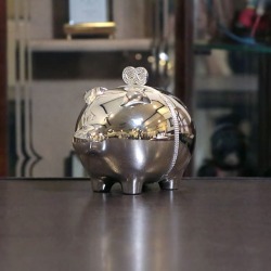 【中古】WEDGWOOD(ウェッジウッド) VERA WANG(ヴェラウォン)コラボ 子豚の貯金箱 w-021【アンティーク】【イギリス製】【シルバープレート】