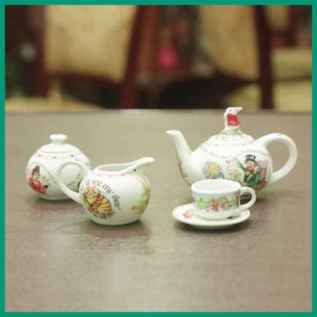 中古】不思議の国のアリスミニチュアティーセット COLL-113【英国
