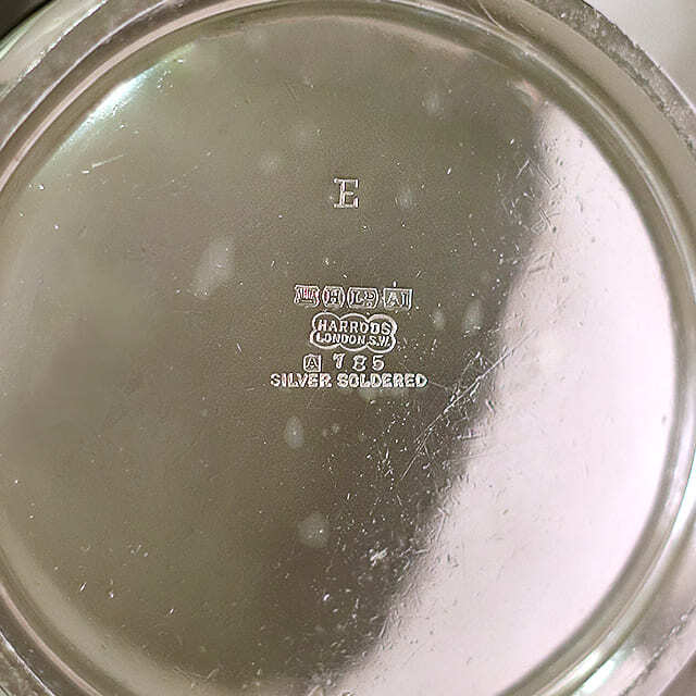 Harrods　ハロッズ　ポットカバー　イギリス製　2枚セット 中古】Harrods（ハロッズ）ホテル用コーヒーポット HR-811