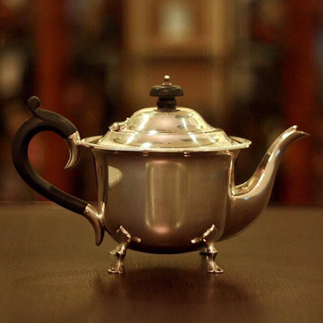 【 Mappin & Webb 】ティーサービス 3点　マッピンアンドウェッブ 中古】Mappin&Web(マッピン&ウェッブ) 家庭用3点ティーセット MW-229