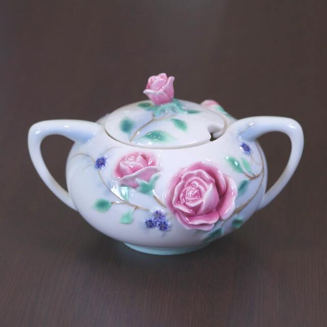 中古】ROYAL DOULTON（ロイヤルドルトン）フランツコレクション ピンク