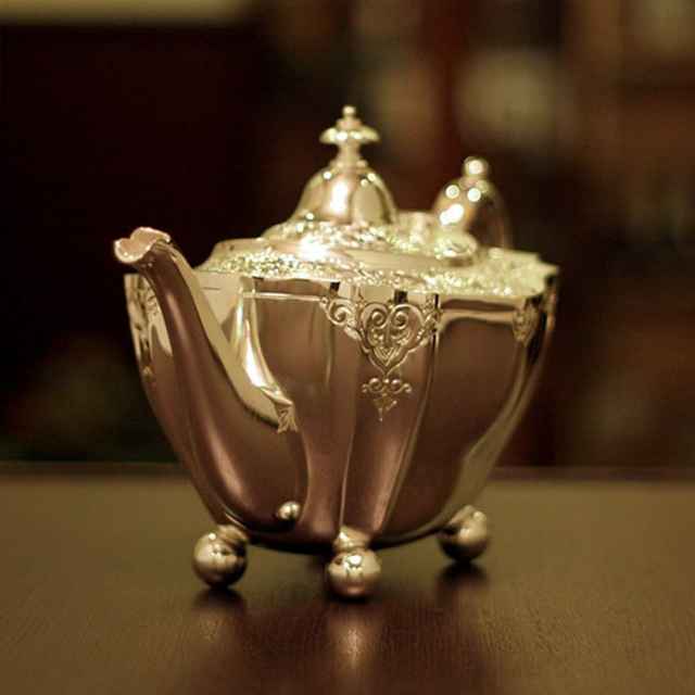 【英国】 ティーサービス 4点 【シルバープレート】 英国】 ティーサービス 4点 【シルバープレート】