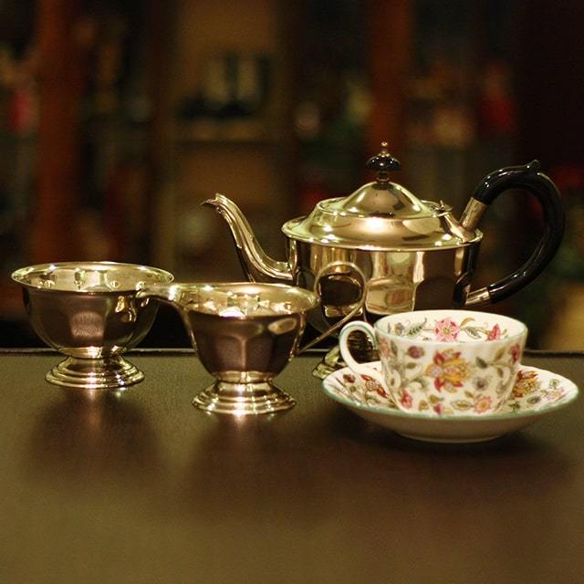 英国製アンティークシルバープレートティーセット3点