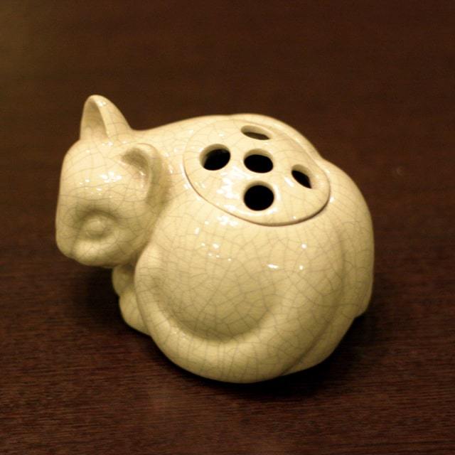 中古】Tiffany（ティファニー）小猫ポプリホルダー(香炉) 磁器 tf-75