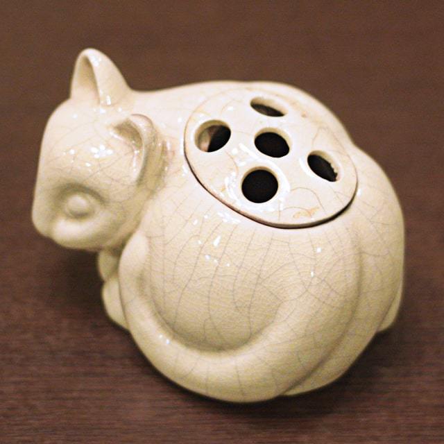 中古】Tiffany（ティファニー）小猫ポプリホルダー(香炉) 磁器 tf-87