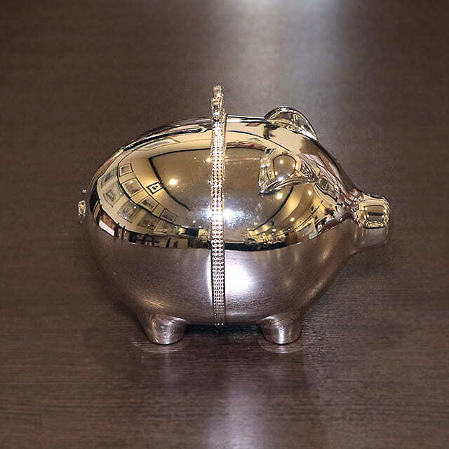 【中古】WEDGWOOD(ウェッジウッド) VERA WANG(ヴェラウォン)コラボ 子豚の貯金箱 w-020【アンティーク】【イギリス製】【シルバープレート】