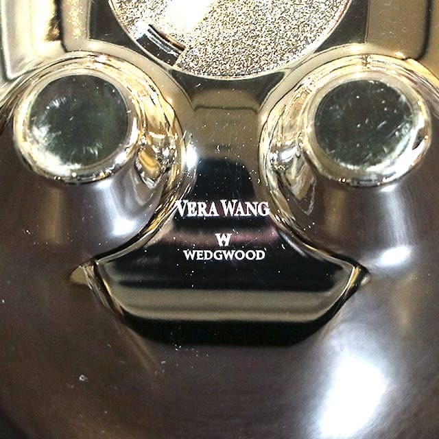 【中古】WEDGWOOD(ウェッジウッド) VERA WANG(ヴェラウォン)コラボ 子豚の貯金箱 w-021【アンティーク】【イギリス製】【シルバープレート】