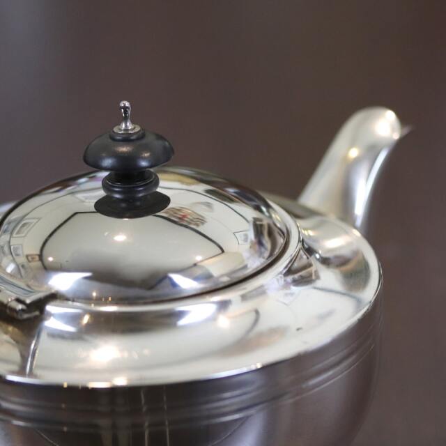 中古】WEDGWOOD（ウェッジウッド）家庭用ティーポット W-027