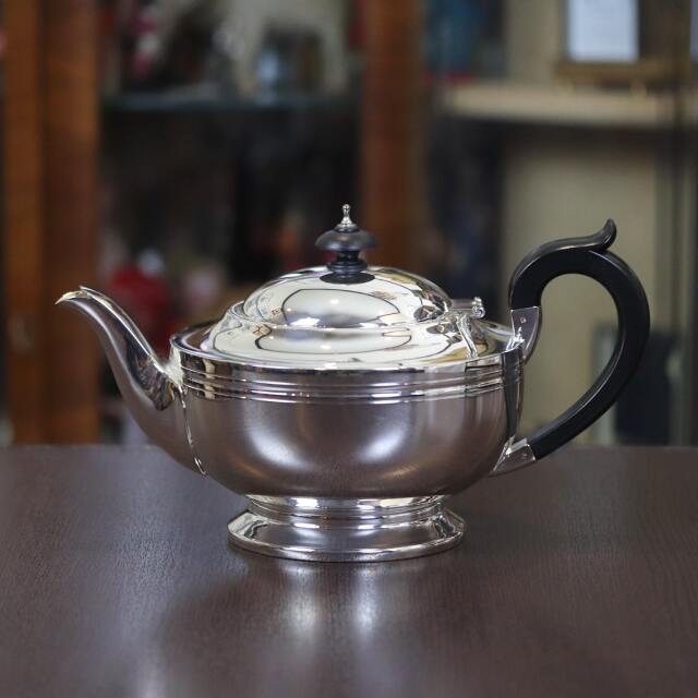 中古】WEDGWOOD(ウェッジウッド)家庭用ティーポット W-027 中古】WEDGWOOD(ウェッジウッド)家庭用ティーポット W-027