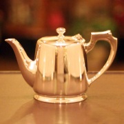 【中古】harrods（ハロッズ）ホテル用ティーポット HR-674【アンティーク】【イギリス製】【シルバープレート】