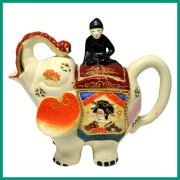 【中古】来歴不明・逆輸入／日本製 象のコレクタブルティーポット COLL-101【希少】【珍品】【英国（イギリス）】【アンティーク】【装飾ティーポット】