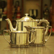 Walker & Hall（ウォーカー＆ホール）ホテル用3点ティーセット　WH-224【アンティーク】【中古】【イギリス製】【シルバープレート】