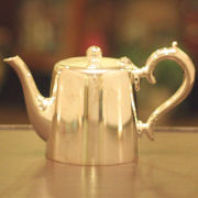 Walker & Hall（ウォーカー＆ホール）業務用ティーポット　WH-237【アンティーク】【中古】【イギリス製】【シルバープレート】