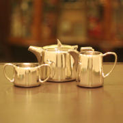 【中古】Walker & Hall（ウォーカー＆ホール）ホテル用3点ティーセット　WH-245【アンティーク】【イギリス製】【シルバープレート】