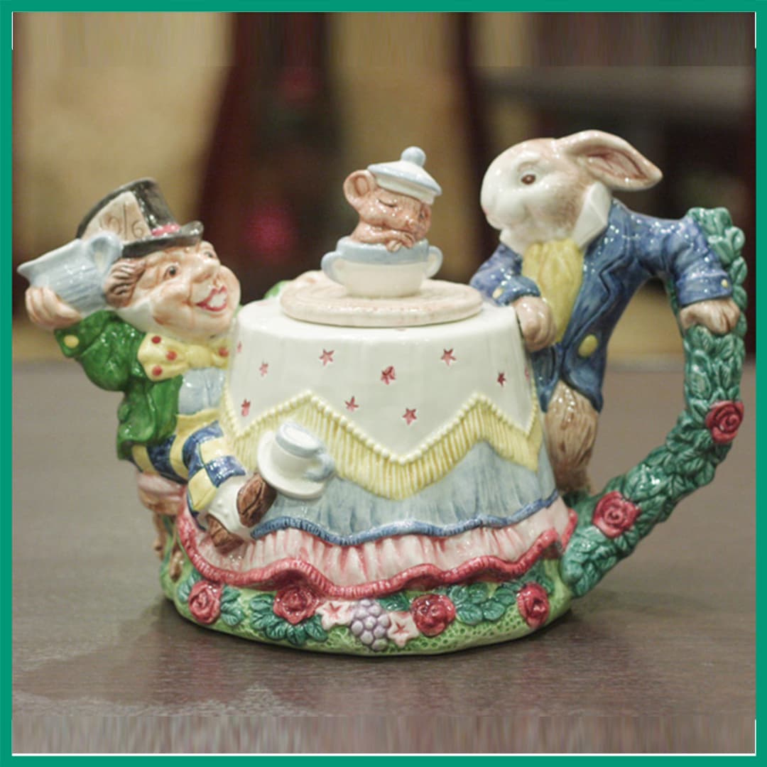 【中古】[紅茶専門店]マッドハッターと三月ウサギのティーポット COLL-111【英国（イギリス）】【未使用】【装飾ティーポット】