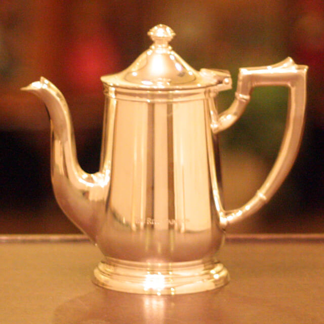 The Ritz-Carlton(ザ・リッツ・カールトン) ホテル用コーヒーポット rc-508【アンティーク】【中古】【シルバー】