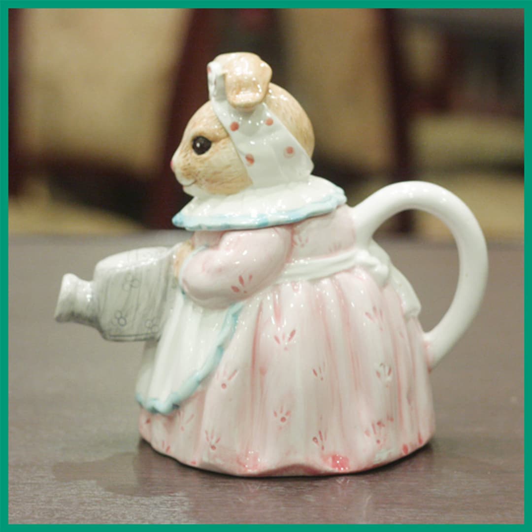 【中古】バニーラビットのティーポット COLL-121【英国（イギリス）】【未使用】【装飾ティーポット】【アンティーク