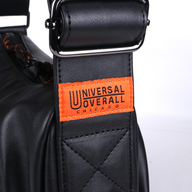 UNIVERSAL OVERALL ECO レザーホーボーショルダー (S) UVO-220