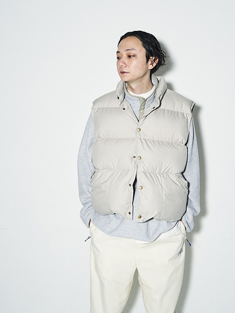 SEDAN ALL-PURPOSE Classic Down Vest -Light Beige- 