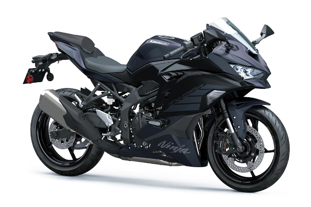 カワサキ '25 Ninja ZX-25RSE グレー 新車