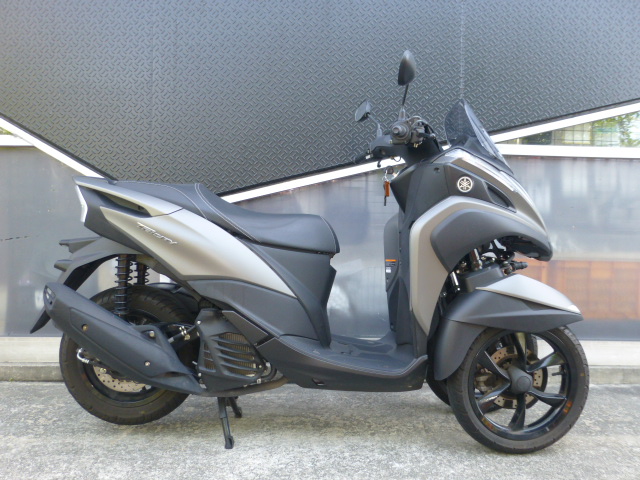 ヤマハ　トリシティ (SEC1J) グレー 中古車