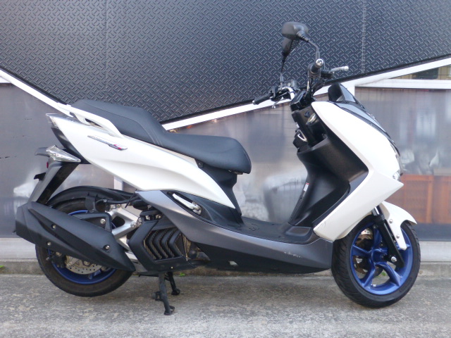 ヤマハ マジェスティS (SG52J) ホワイト 中古車
